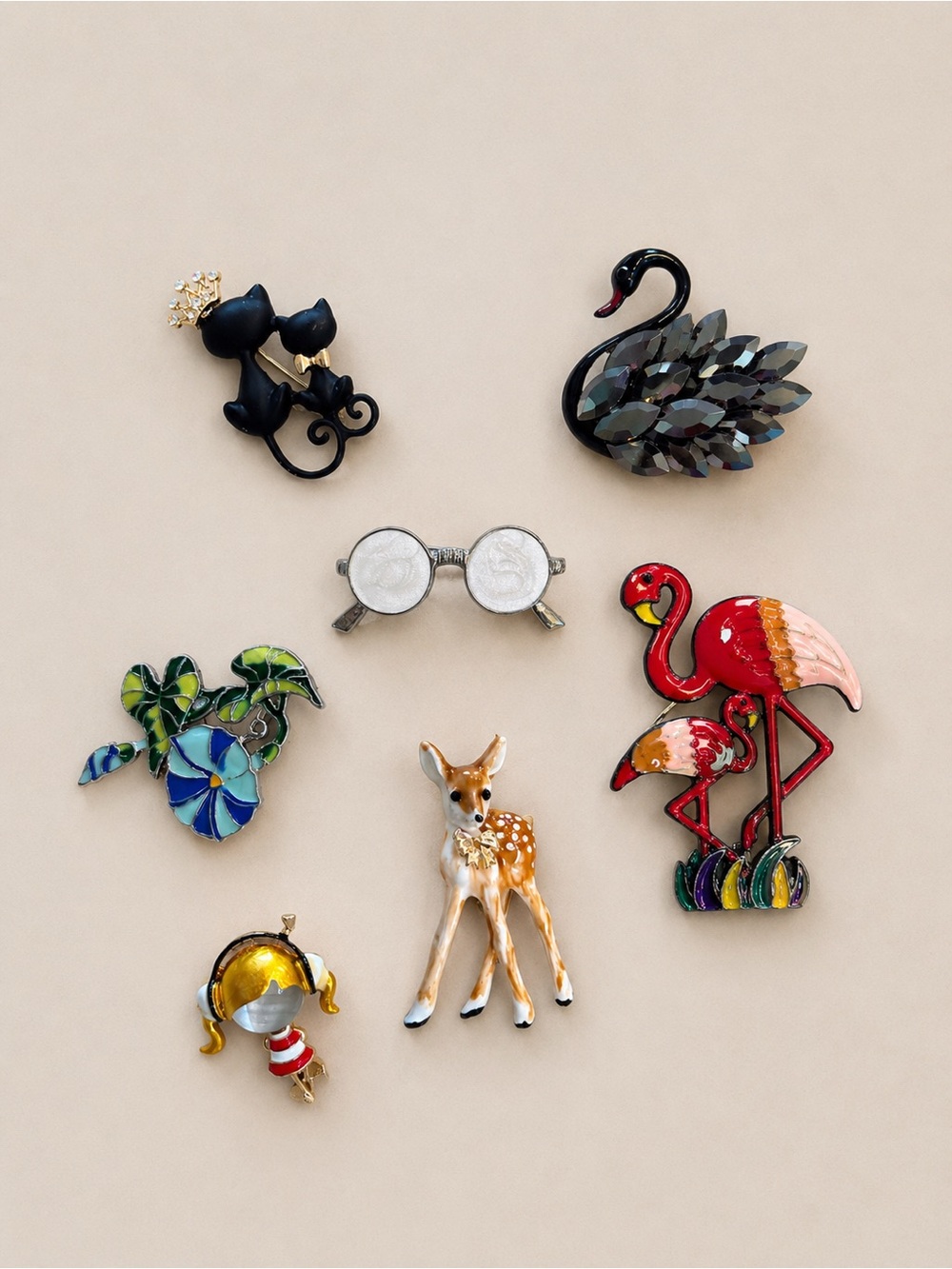 Great lot of 7 brooches- Flamingo, Deer, Swan, Cat, Glasses, flower & And girl - Picture 2 of 3
